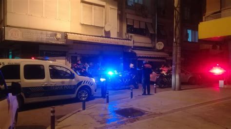 İ­z­m­i­r­’­d­e­ ­­d­u­r­­ ­i­h­t­a­r­ı­n­a­ ­u­y­m­a­y­a­n­ ­s­ü­r­ü­c­ü­ ­k­a­z­a­ ­y­a­p­t­ı­:­ ­2­2­ ­b­i­n­ ­l­i­r­a­ ­c­e­z­a­